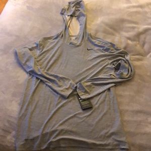 Workout long sleeve w/ hood